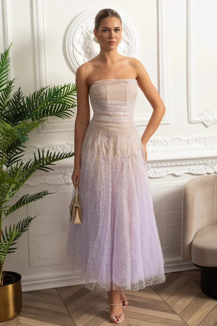 Vestido Longo Estilo Princesa – Tule Transparente, Design Envolvente e Toque de Fada para Verão