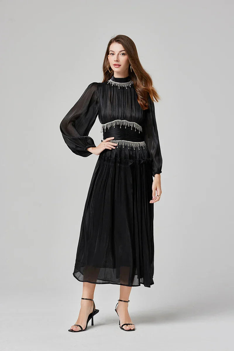 Vestido de Verão SEDA – Luxo Francês, Franjas, Pregas e cristais