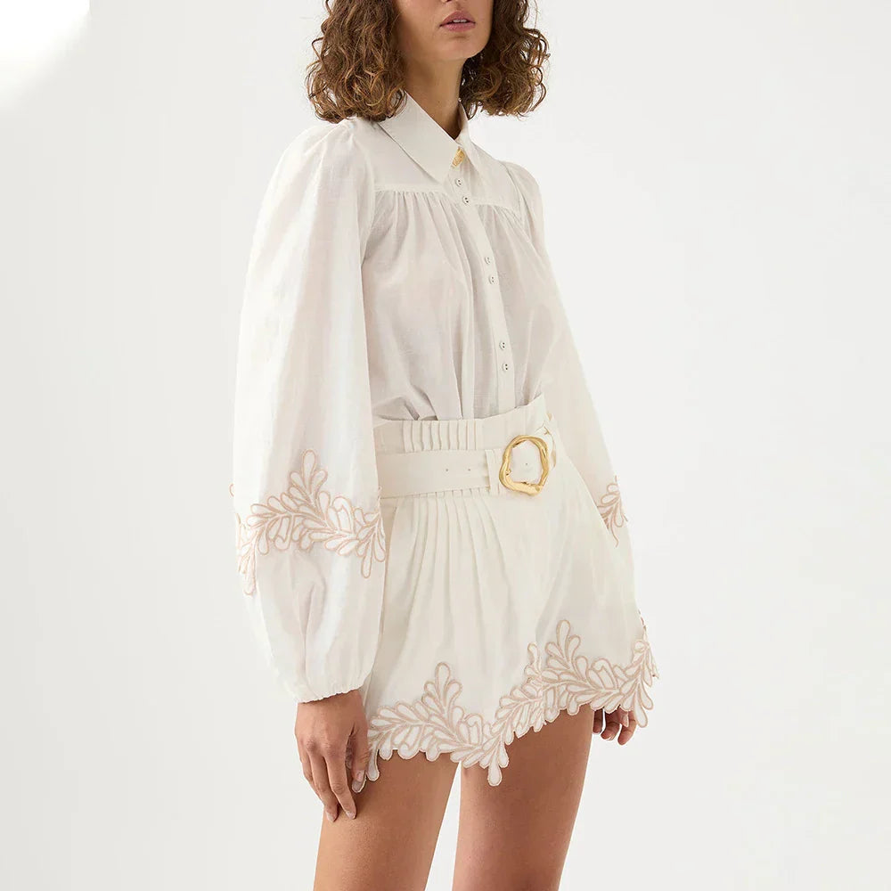 Conjunto bordado com cinto - Novidade