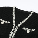 Vestido Bicolor – Decote V, Manga Longa, Slim Fit com Bolsos Bordados