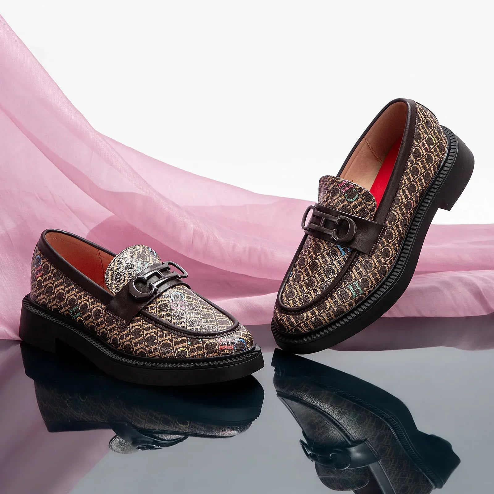 Sapato Feminino CHCH Flat – Elegância Clássica