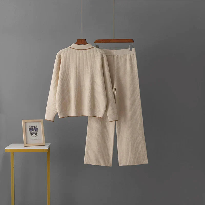 Conjunto Feminino - Estilo Francês em Tricô com Gola Polo e Calça Longa