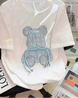 Camiseta com Bordado e Aplicações – Estilo Casual em Algodão Premium