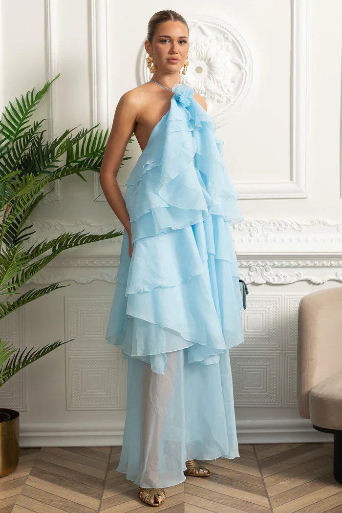 Vestido com Camadas Estilo Moderno