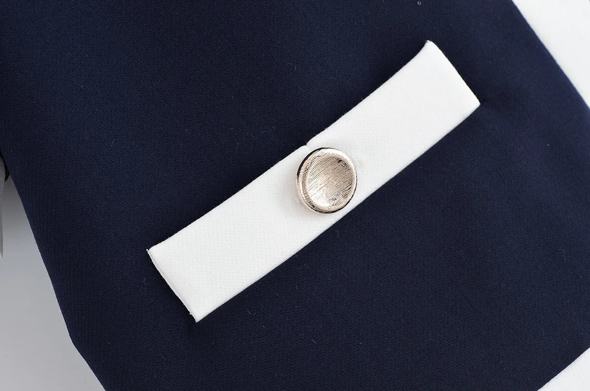 Conjunto Feminino Versátil – Blusa Básica com Recortes e Calça Reta Cintura Alta