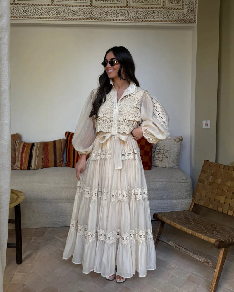 Vestido Lumière – Edição Exclusiva com Renda Bordada