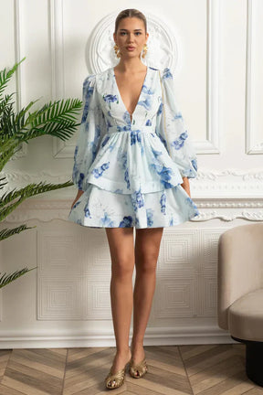 Vestido Curto Estampado – Decote V, Manga Bufante Lanterna e Saia em Camadas Estilo Cake, Cintura Império