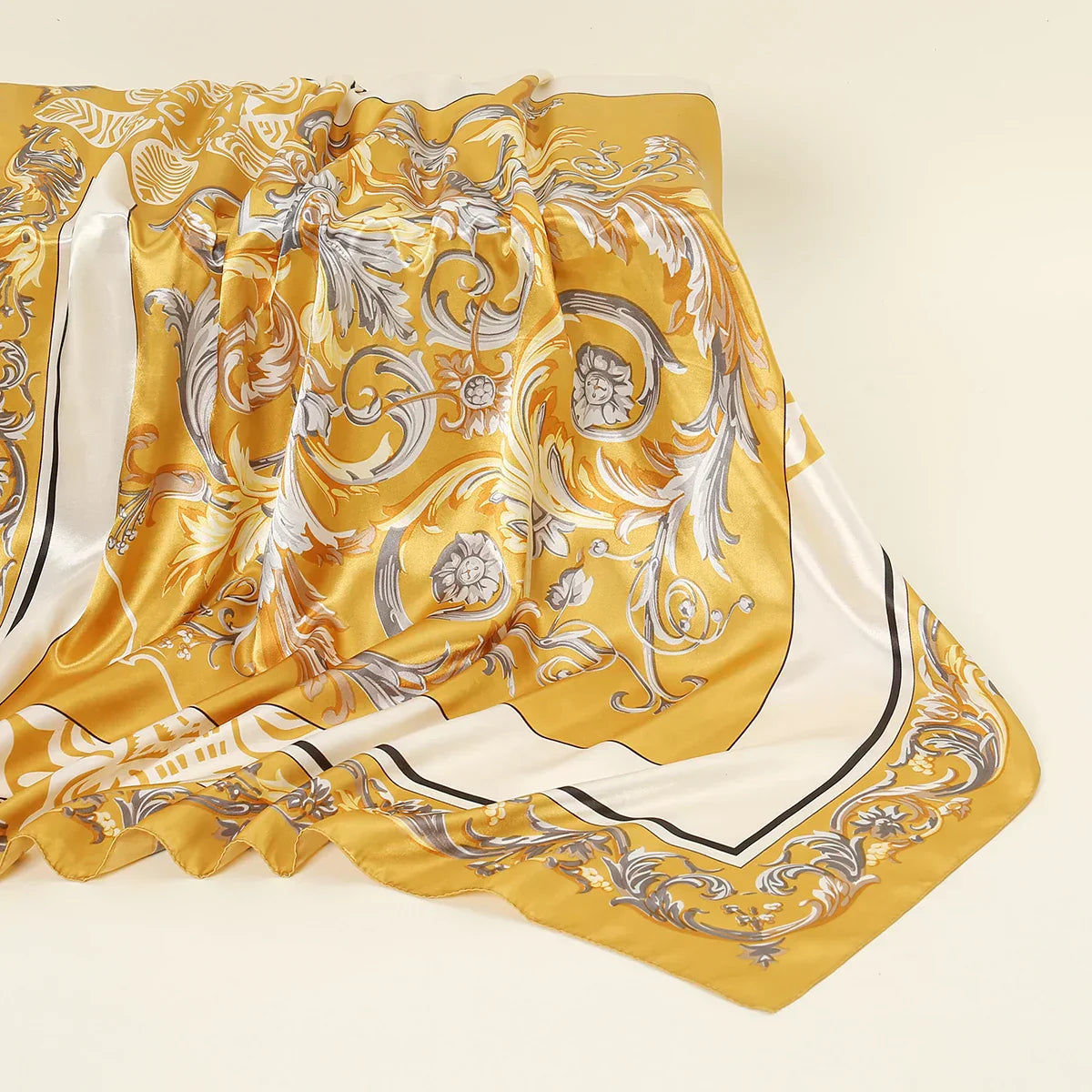 Lenço de Cetim com Estampa Dolce - Toque de Elegância e Charme