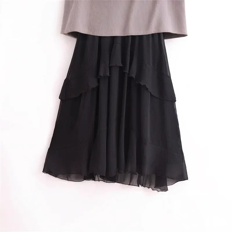 Vestido Elegante com Decote V – Babados, Manga Longa Lanterna e Detalhe em Renda com Laço