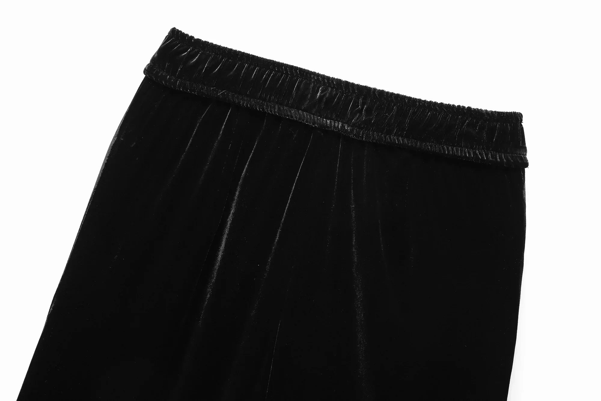 Conjunto em Veludo com Camisa de Manga Longa e Calça – Design Elegante com Detalhes Laterais