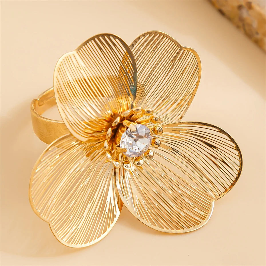 Anel Elegante de Folha de Ginkgo e Flor - Anel Retro Dourado para Dedos