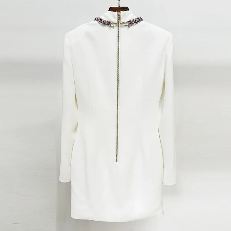 Vestido Bordado á Mão – Gola Alta, Manga Longa