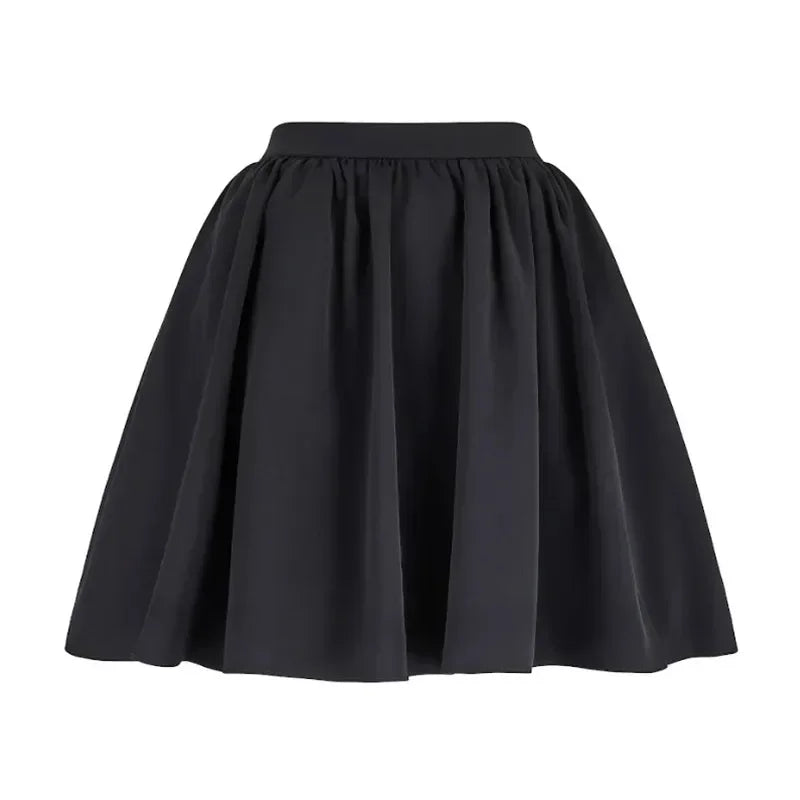 Conjunto Elegante de Top Halter com Flor de Strass e Saia de Cintura Alta – Coleção 2025