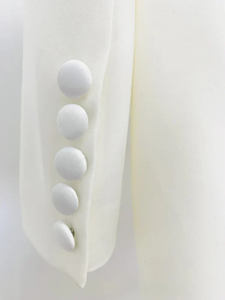 Blazer Longo com Botões Duplos e Aplique de Pedrarias – Bordado à Mão