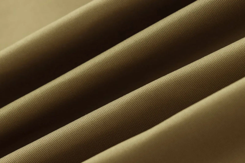 Conjunto Feminino Elegante com Casaco de Bolsos e Calça de Alfaiataria