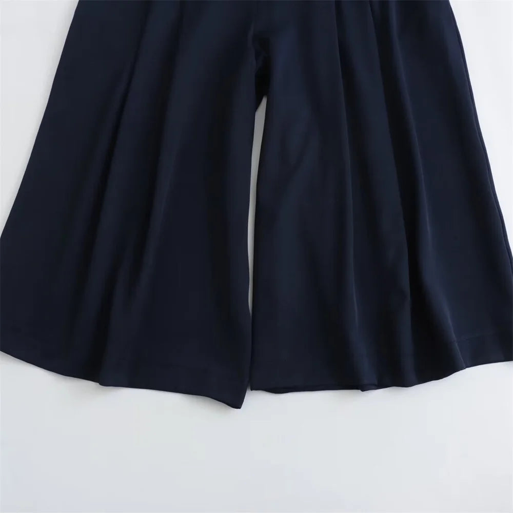 Conjunto Elegante – Blazer Curto com Botões Decorativos e Calça Pantalona