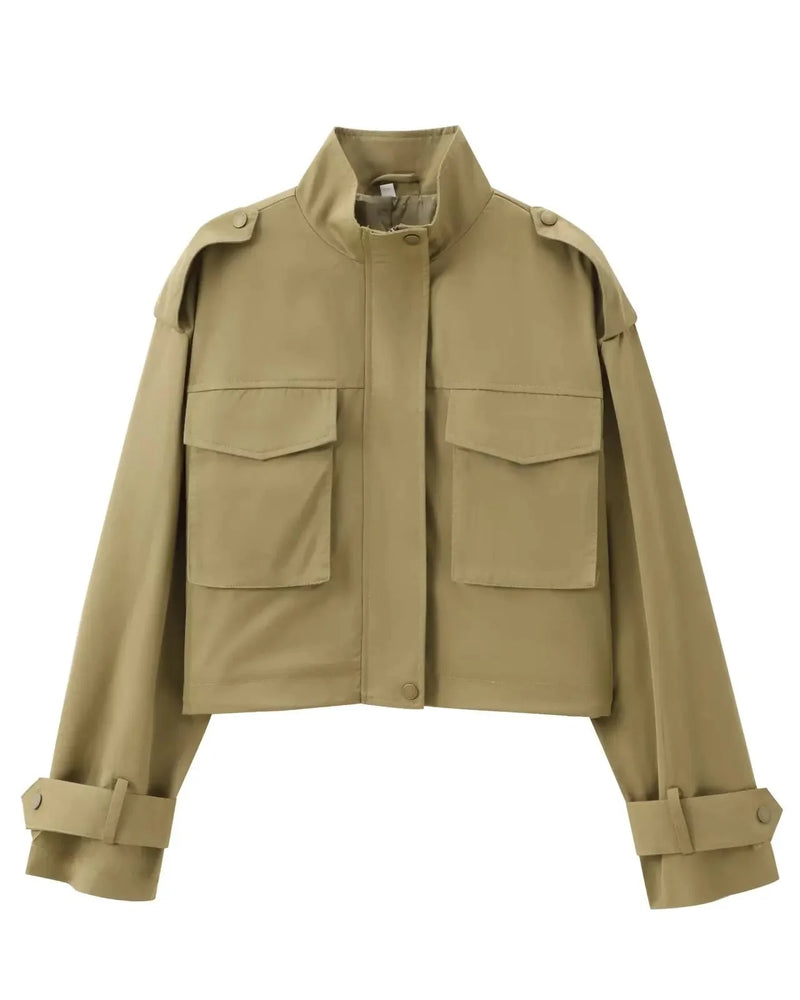 Conjunto Feminino Elegante com Casaco de Bolsos e Calça de Alfaiataria