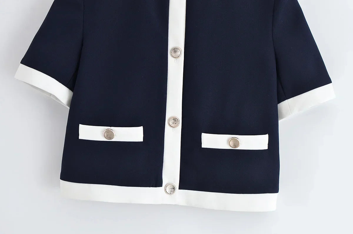 Conjunto Feminino Versátil – Blusa Básica com Recortes e Calça Reta Cintura Alta