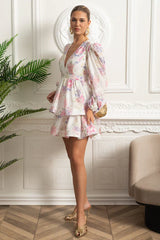 Vestido Curto Estampado – Decote V, Manga Bufante Lanterna e Saia em Camadas Estilo Cake, Cintura Império