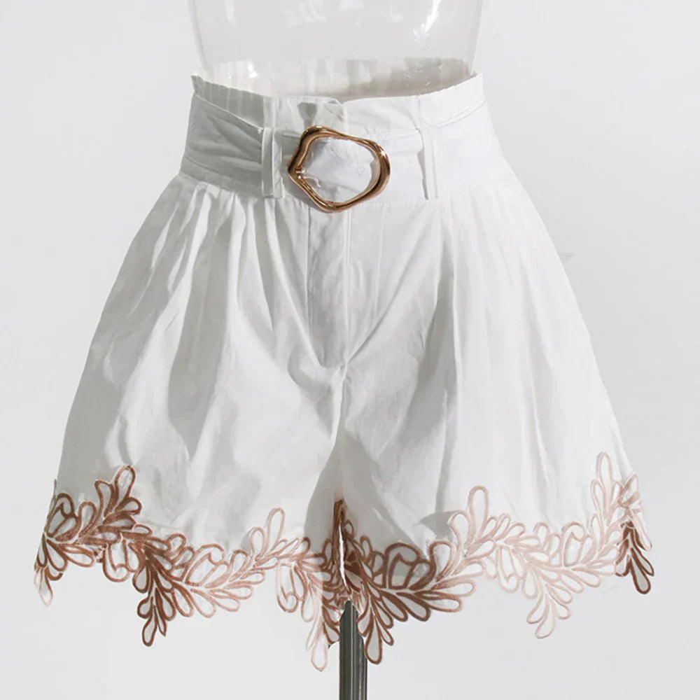 Conjunto bordado com cinto - Novidade