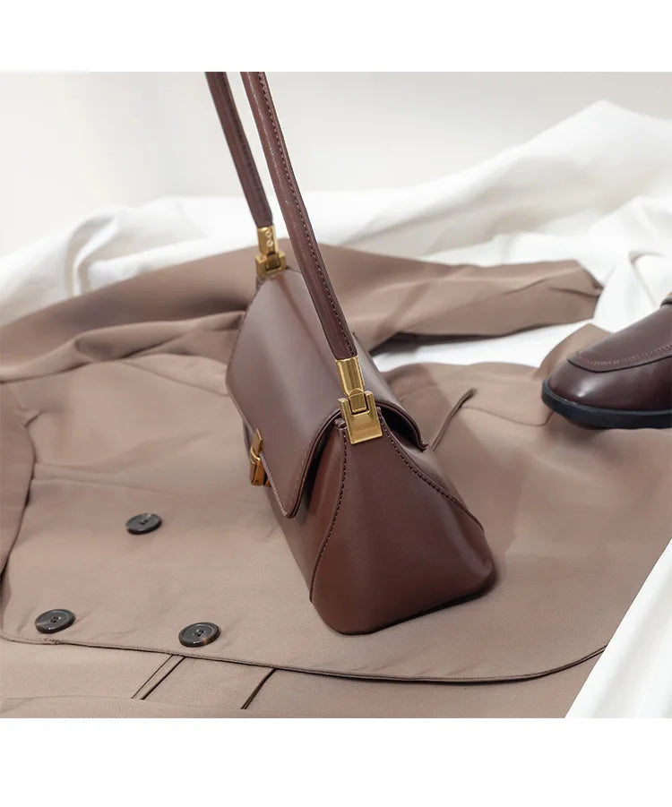 Bolsa de Ombro – Couro Ecológico, Estilo Luxo, Pequena e Elegante, Modelo Underarm/Clutch