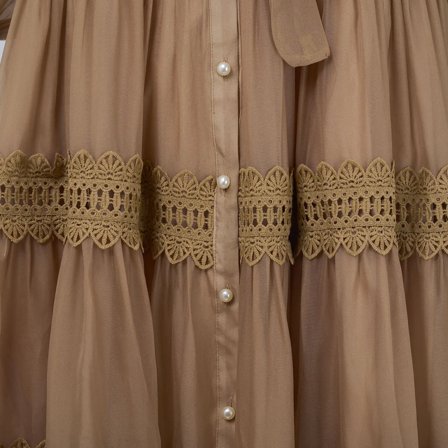 Vestido Lumière – Edição Exclusiva com Renda Bordada