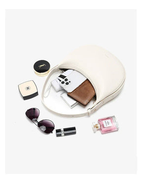 Bolsa  – Modelo Meia-Lua, Estilo Crossbody, Elegante