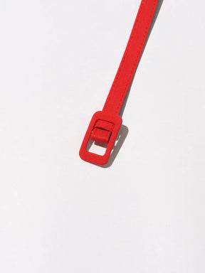 Vestido Minimalista Colar Entalhados - Cintura Alta e Sem Mangas