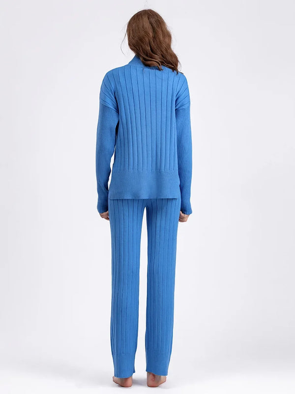 Conjunto Tricô Grosso com Blusa Gola Alta e Calça de Cintura Alta